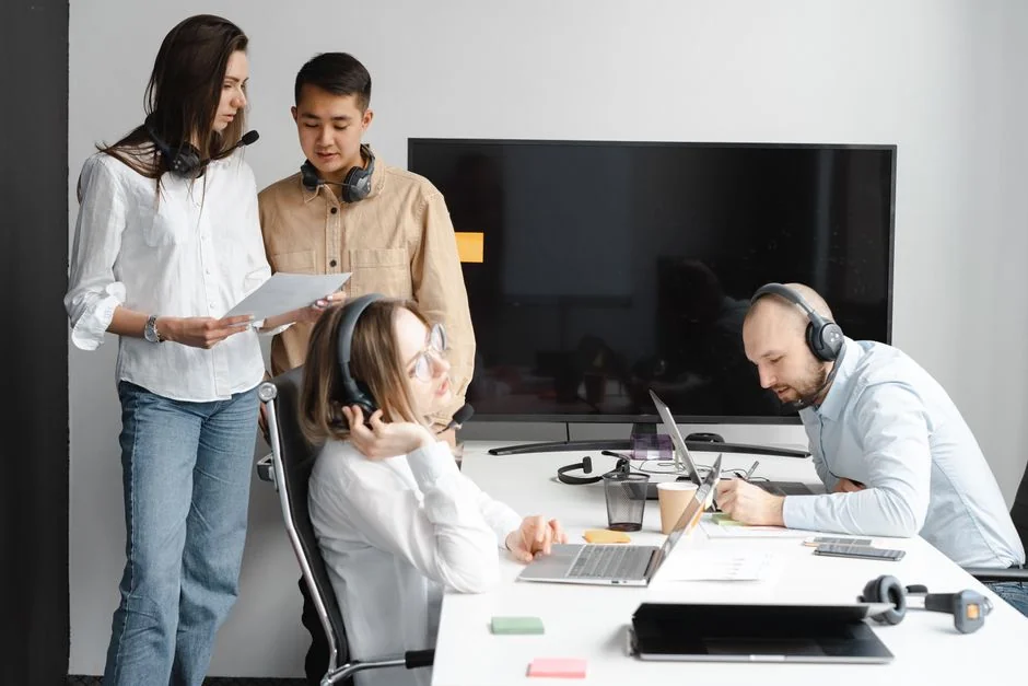 Facebook page for an entrepreneurs' social media presence on desktop and mobile.